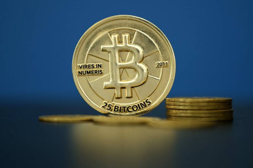 Bitcoin Price Stabilizes at $104K — Market Waits for Trump's Decision